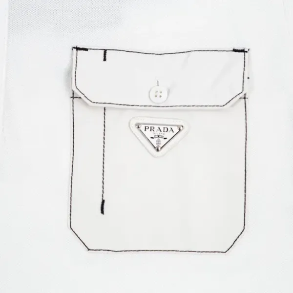 【2026】【 PRADA  公式旗艦店】プラダ    Tシャツ ご好評に付き再入荷！