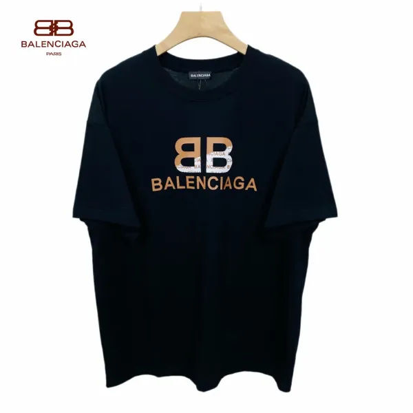【2026】【BALENCIAGA 公式旗艦店】バレンシアガ Tシャツ ご好評に付き再入荷! 【2026】【BALENCIAGA 公式旗艦店】バレンシアガ Tシャツ ご好評に付き再入荷!