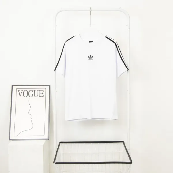 【2026】balenciaga BLCG&addidas コラボアルファベット刺繡Tシャツ 【2026】balenciaga BLCG&addidas コラボアルファベット刺繡Tシャツ