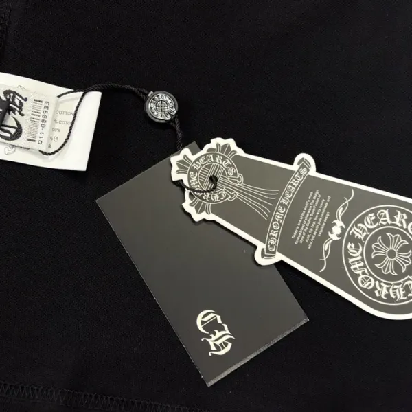 【2026】【CHROME HEARTS 公式旗艦店】クロムハーツ Tシャツ ご好評に付き再入荷! 【2026】【CHROME HEARTS 公式旗艦店】クロムハーツ Tシャツ ご好評に付き再入荷!