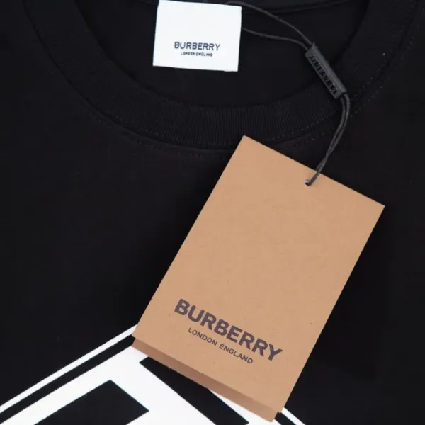 【2026】【BURBERRY 公式旗艦店】バーバリー Tシャツ ご好評に付き再入荷! 【2026】【BURBERRY 公式旗艦店】バーバリー Tシャツ ご好評に付き再入荷!