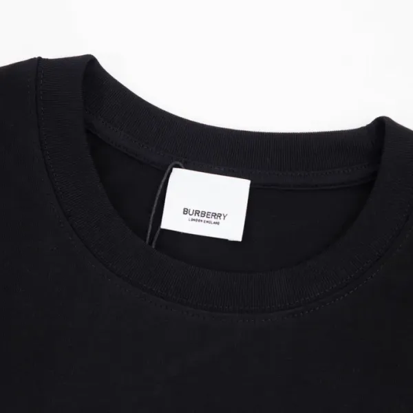 【2026】【BURBERRY 公式旗艦店】バーバリー Tシャツ ご好評に付き再入荷! 【2026】【BURBERRY 公式旗艦店】バーバリー Tシャツ ご好評に付き再入荷!