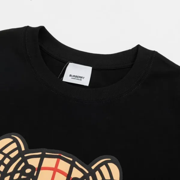 【2026】【BURBERRY 公式旗艦店】バーバリー Tシャツ ご好評に付き再入荷! 【2026】【BURBERRY 公式旗艦店】バーバリー Tシャツ ご好評に付き再入荷!