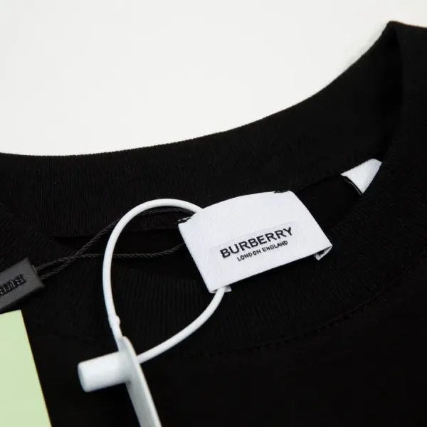 【2026】【BURBERRY 公式旗艦店】バーバリー Tシャツ ご好評に付き再入荷! 【2026】【BURBERRY 公式旗艦店】バーバリー Tシャツ ご好評に付き再入荷!
