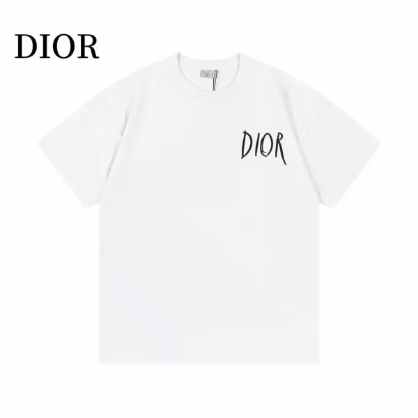 【2026】【 DIOR公式旗艦店】ディオール Tシャツ ご好評に付き再入荷! 【2026】【 DIOR公式旗艦店】ディオール Tシャツ ご好評に付き再入荷!