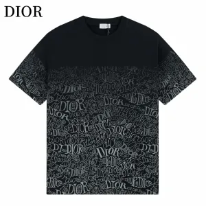 【2026】【 DIOR 公式旗艦店】ディオール   Tシャツ ご好評に付き再入荷！