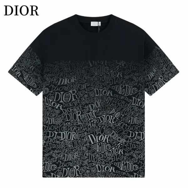【2026】【 DIOR 公式旗艦店】ディオール Tシャツ ご好評に付き再入荷! 【2026】【 DIOR 公式旗艦店】ディオール Tシャツ ご好評に付き再入荷!