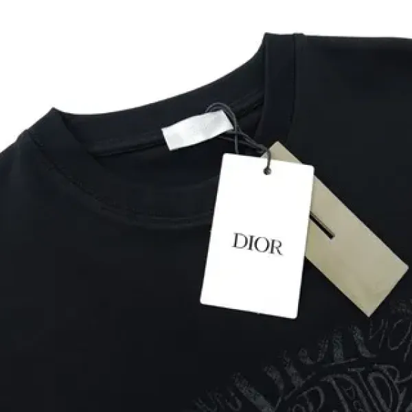 【2026】【 DIOR 公式旗艦店】ディオール Tシャツ ご好評に付き再入荷! 【2026】【 DIOR 公式旗艦店】ディオール Tシャツ ご好評に付き再入荷!