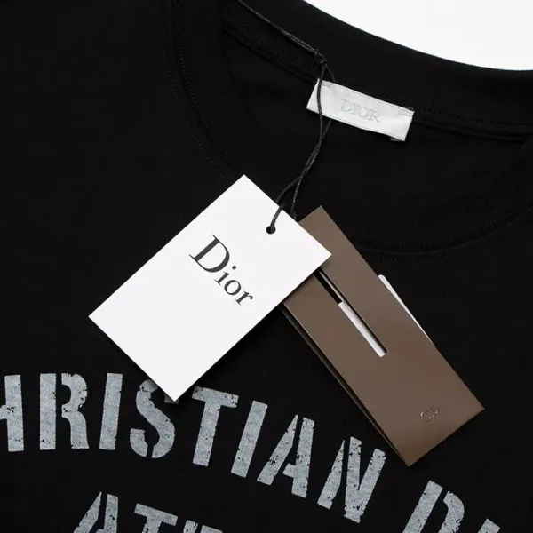 【2026】【 DIOR 公式旗艦店】ディオール Tシャツ ご好評に付き再入荷! 【2026】【 DIOR 公式旗艦店】ディオール Tシャツ ご好評に付き再入荷!