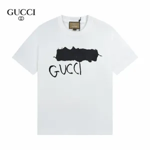 【2026】【GUCCI公式旗艦店】クッチ Tシャツ ご好評に付き再入荷! 【2026】【GUCCI公式旗艦店】クッチ Tシャツ ご好評に付き再入荷!