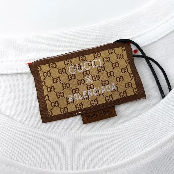 【2026】【GUCCI公式旗艦店】クッチ Tシャツ ご好評に付き再入荷! 【2026】【GUCCI公式旗艦店】クッチ Tシャツ ご好評に付き再入荷!