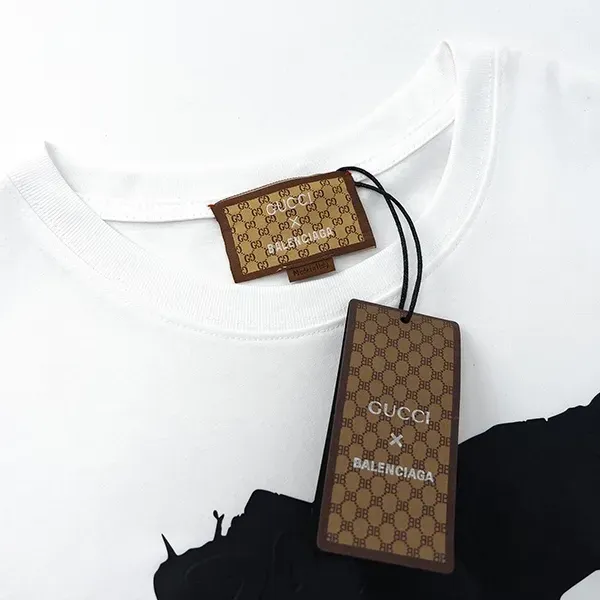 【2026】【GUCCI公式旗艦店】クッチ Tシャツ ご好評に付き再入荷! 【2026】【GUCCI公式旗艦店】クッチ Tシャツ ご好評に付き再入荷!