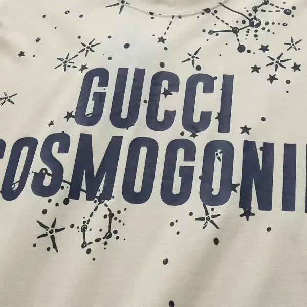 【2026】【GUCCI公式旗艦店】クッチ Tシャツ ご好評に付き再入荷! 【2026】【GUCCI公式旗艦店】クッチ Tシャツ ご好評に付き再入荷!