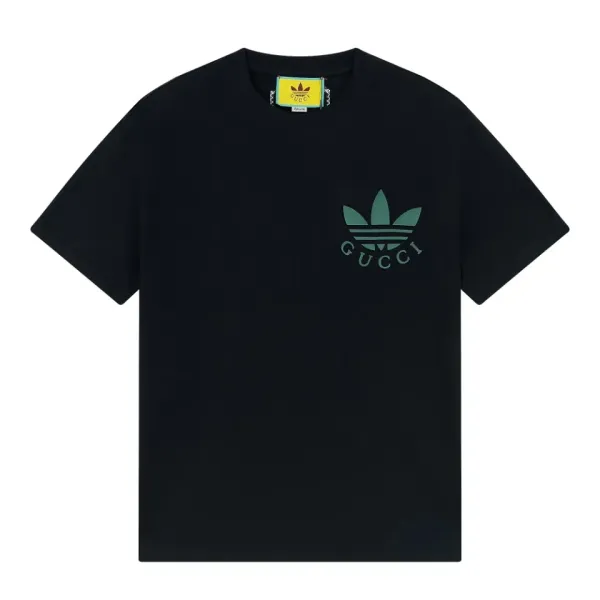 【2026】【GUCCI公式旗艦店】クッチ Tシャツ ご好評に付き再入荷! 【2026】【GUCCI公式旗艦店】クッチ Tシャツ ご好評に付き再入荷!