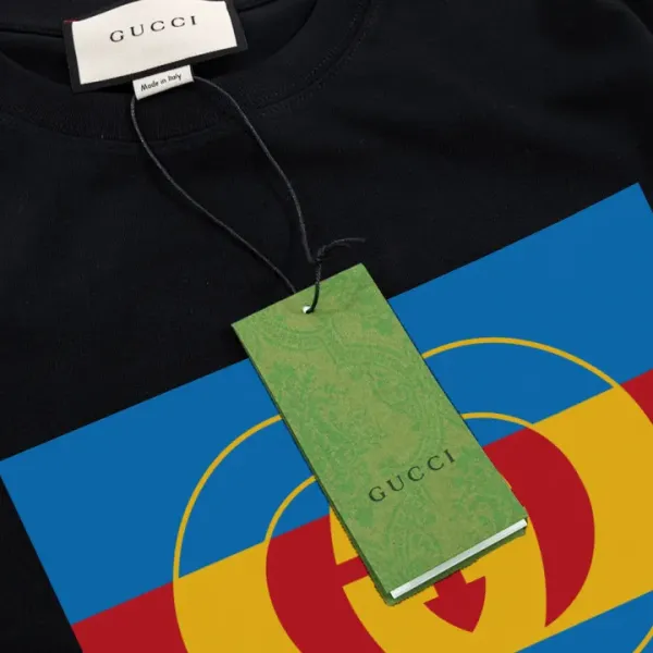 【2026】【GUCCI公式旗艦店】クッチ Tシャツ ご好評に付き再入荷! 【2026】【GUCCI公式旗艦店】クッチ Tシャツ ご好評に付き再入荷!
