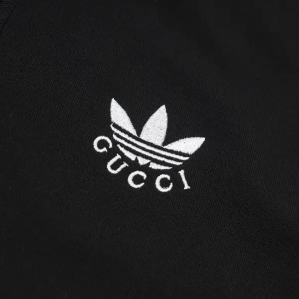【2026】【GUCCI 公式旗艦店】クッチ ポロシャツ ご好評に付き再入荷! 【2026】【GUCCI 公式旗艦店】クッチ ポロシャツ ご好評に付き再入荷!