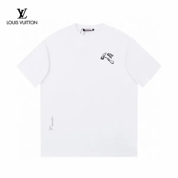 【2026】【LOUIS VUITTON 公式旗艦店】ルイヴィトン Tシャツ ご好評に付き再入荷! 【2026】【LOUIS VUITTON 公式旗艦店】ルイヴィトン Tシャツ ご好評に付き再入荷!