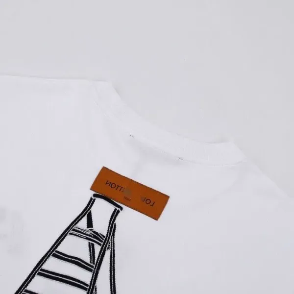 【2026】【LOUIS VUITTON 公式旗艦店】ルイヴィトン Tシャツ ご好評に付き再入荷! 【2026】【LOUIS VUITTON 公式旗艦店】ルイヴィトン Tシャツ ご好評に付き再入荷!