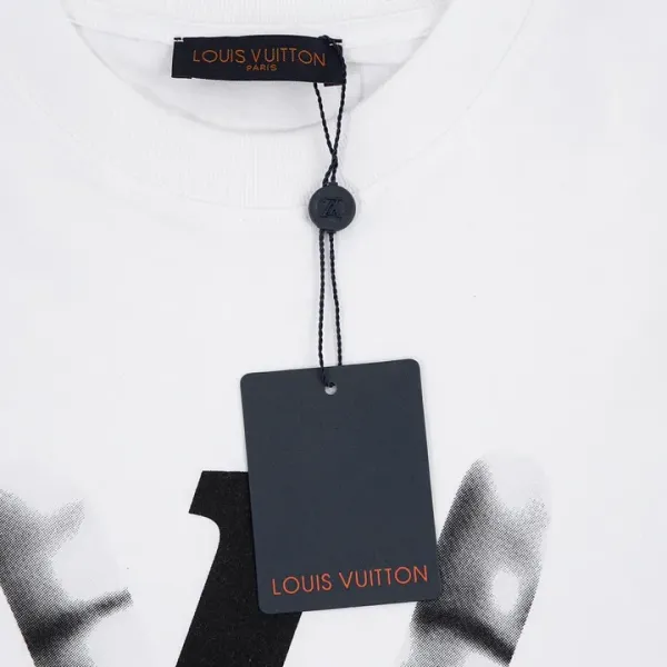 【2026】【LOUIS VUITTON  公式旗艦店】ルイヴィトン   Tシャツ ご好評に付き再入荷！