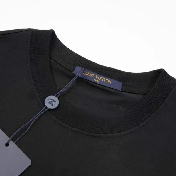 【2026】【LOUIS VUITTON  公式旗艦店】ルイヴィトン   Tシャツ ご好評に付き再入荷！