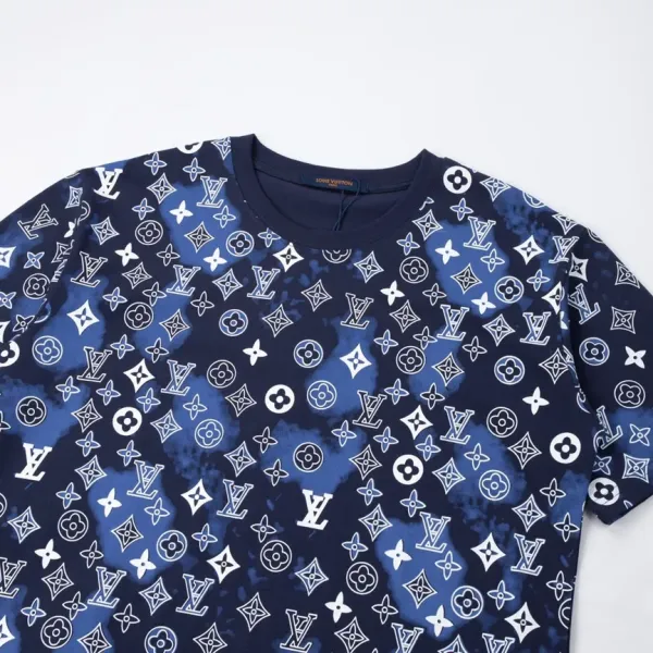 【2026】【LOUIS VUITTON 公式旗艦店】ルイヴィトン Tシャツ ご好評に付き再入荷! 【2026】【LOUIS VUITTON 公式旗艦店】ルイヴィトン Tシャツ ご好評に付き再入荷!