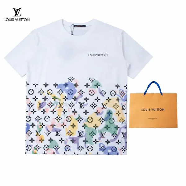 【2026】【LOUIS VUITTON 公式旗艦店】ルイヴィトン Tシャツ ご好評に付き再入荷! 【2026】【LOUIS VUITTON 公式旗艦店】ルイヴィトン Tシャツ ご好評に付き再入荷!