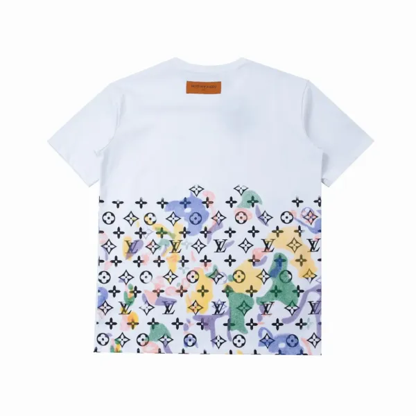 【2026】【LOUIS VUITTON 公式旗艦店】ルイヴィトン Tシャツ ご好評に付き再入荷! 【2026】【LOUIS VUITTON 公式旗艦店】ルイヴィトン Tシャツ ご好評に付き再入荷!