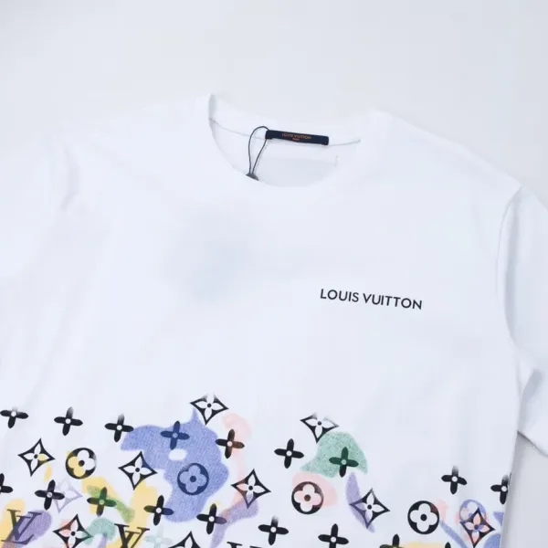 【2026】【LOUIS VUITTON 公式旗艦店】ルイヴィトン Tシャツ ご好評に付き再入荷! 【2026】【LOUIS VUITTON 公式旗艦店】ルイヴィトン Tシャツ ご好評に付き再入荷!