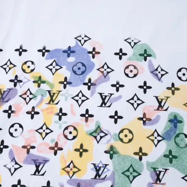 【2026】【LOUIS VUITTON 公式旗艦店】ルイヴィトン Tシャツ ご好評に付き再入荷! 【2026】【LOUIS VUITTON 公式旗艦店】ルイヴィトン Tシャツ ご好評に付き再入荷!