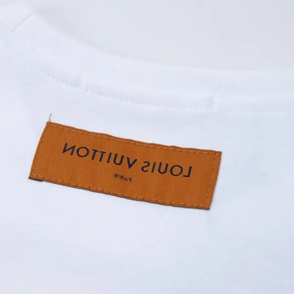 【2026】【LOUIS VUITTON 公式旗艦店】ルイヴィトン Tシャツ ご好評に付き再入荷! 【2026】【LOUIS VUITTON 公式旗艦店】ルイヴィトン Tシャツ ご好評に付き再入荷!