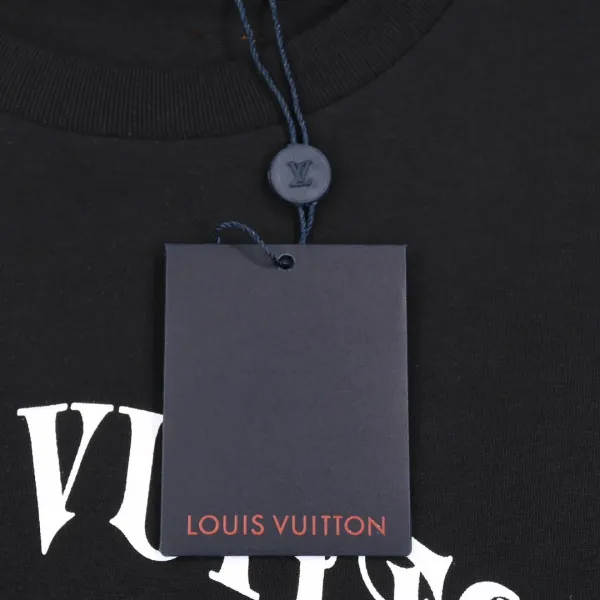 【2026】【LOUIS VUITTON 公式旗艦店】ルイヴィトン Tシャツ ご好評に付き再入荷! 【2026】【LOUIS VUITTON 公式旗艦店】ルイヴィトン Tシャツ ご好評に付き再入荷!