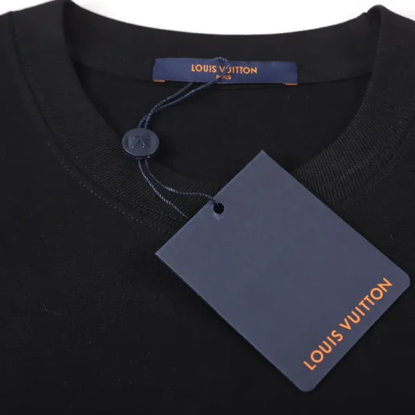【2026】【LOUIS VUITTON  公式旗艦店】ルイヴィトン   Tシャツ ご好評に付き再入荷！