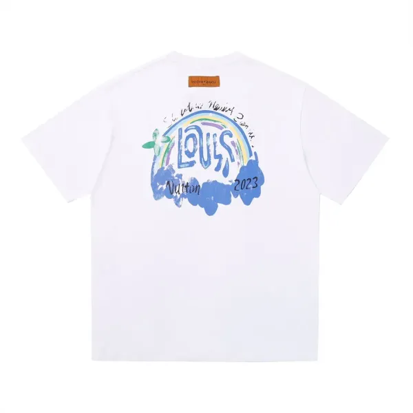 【2026】【LOUIS VUITTON 公式旗艦店】 ルイヴィトン Tシャツ ご好評に付き再入荷! 【2026】【LOUIS VUITTON 公式旗艦店】 ルイヴィトン Tシャツ ご好評に付き再入荷!