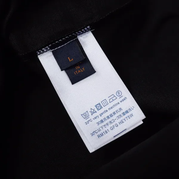 【2026】【LOUIS VUITTON 公式旗艦店】 ルイヴィトン Tシャツ ご好評に付き再入荷! 【2026】【LOUIS VUITTON 公式旗艦店】 ルイヴィトン Tシャツ ご好評に付き再入荷!