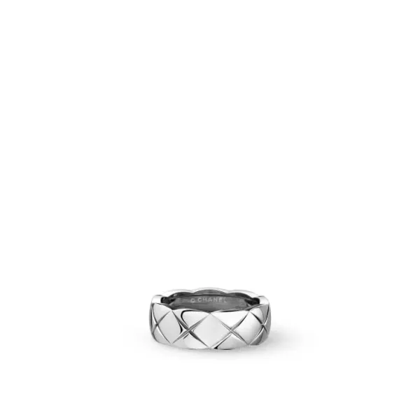 【2026】上品☆CHANEL ココ クラッシュ コレクションリングミディアム18K 【2026】上品☆CHANEL ココ クラッシュ コレクションリングミディアム18K