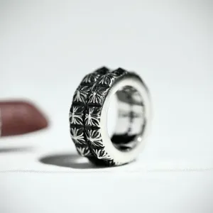 【2026】【Chrome Hearts】 男性と女性のためのクロエハートファッションパーソナリティリング 【2026】【Chrome Hearts】 男性と女性のためのクロエハートファッションパーソナリティリング
