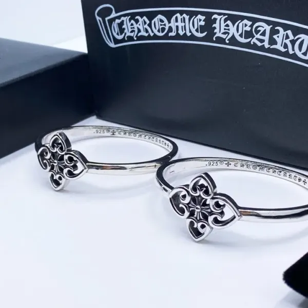 【2026】【Chrome Hearts】  男性と女性のためのクロエハートファッションパーソナリティリング
