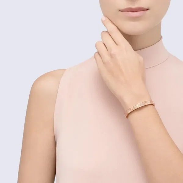 【2026】【Cartier】カルティエ LOVE BRACELET, DIAMOND-PAVED ブレスレット、パヴェダイヤモンド 【2026】【Cartier】カルティエ LOVE BRACELET, DIAMOND-PAVED ブレスレット、パヴェダイヤモンド