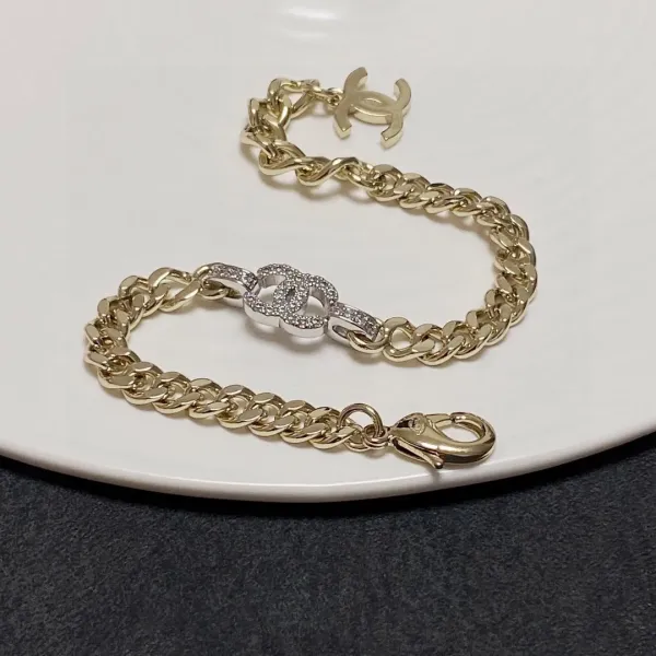 【2026】【CHANEL】ブレスレット、ファッションシンプルなスタイル 【2026】【CHANEL】ブレスレット、ファッションシンプルなスタイル