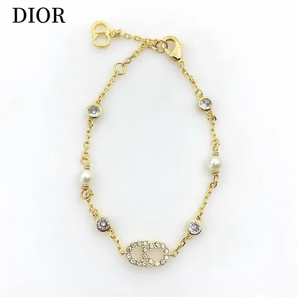 【2026】【DIOR】ブレスレット、ファッションシンプルなスタイル 【2026】【DIOR】ブレスレット、ファッションシンプルなスタイル