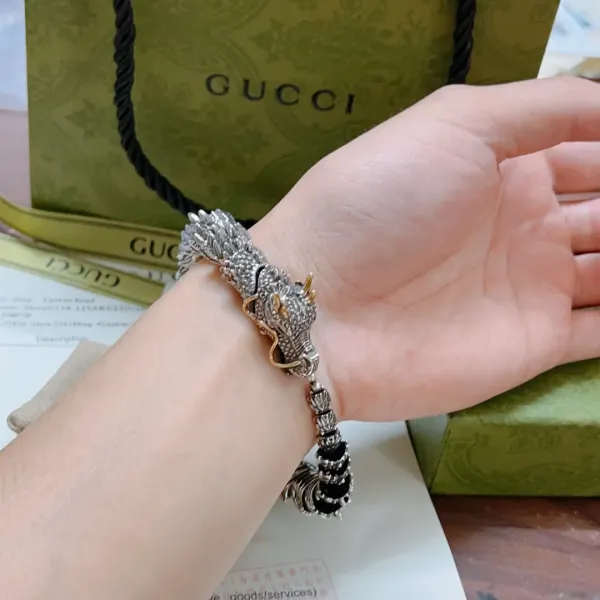【2026】【 GUCCI】ブレスレット、ファッションシンプルなスタイル 【2026】【 GUCCI】ブレスレット、ファッションシンプルなスタイル