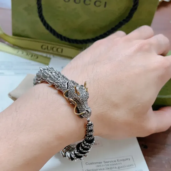 【2026】【 GUCCI】ブレスレット、ファッションシンプルなスタイル 【2026】【 GUCCI】ブレスレット、ファッションシンプルなスタイル