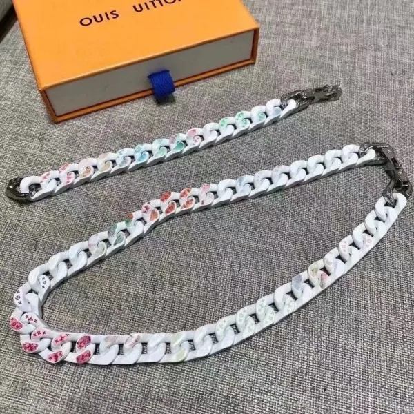 【2026】Louis Vuitton(ルイヴィトン) ブレスレット 21cm ネックレス 50cm 【2026】Louis Vuitton(ルイヴィトン) ブレスレット 21cm ネックレス 50cm