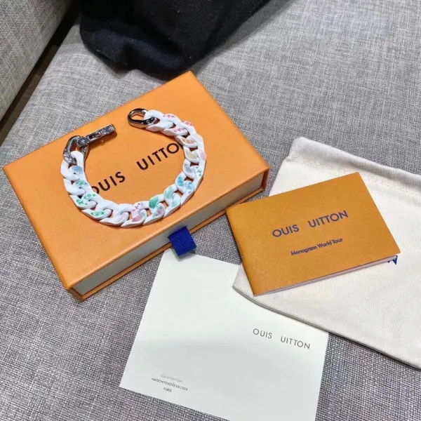 【2026】Louis Vuitton(ルイヴィトン) ブレスレット 21cm ネックレス 50cm 【2026】Louis Vuitton(ルイヴィトン) ブレスレット 21cm ネックレス 50cm
