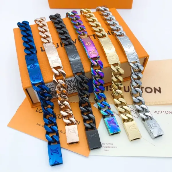 【2026】LV Louis Vuitton(ルイヴィトン) LV ブレスレット 6 カラー 21cm 【2026】LV Louis Vuitton(ルイヴィトン) LV ブレスレット 6 カラー 21cm