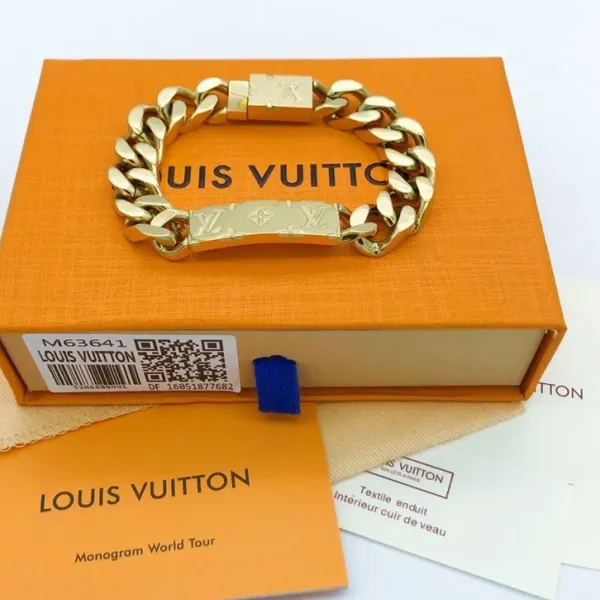 【2026】LV Louis Vuitton(ルイヴィトン) LV ブレスレット 6 カラー 21cm 【2026】LV Louis Vuitton(ルイヴィトン) LV ブレスレット 6 カラー 21cm