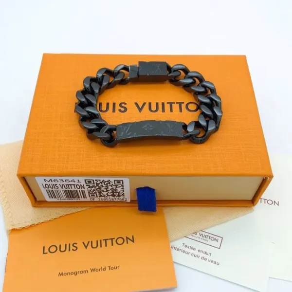 【2026】LV Louis Vuitton(ルイヴィトン) LV ブレスレット 6 カラー 21cm 【2026】LV Louis Vuitton(ルイヴィトン) LV ブレスレット 6 カラー 21cm