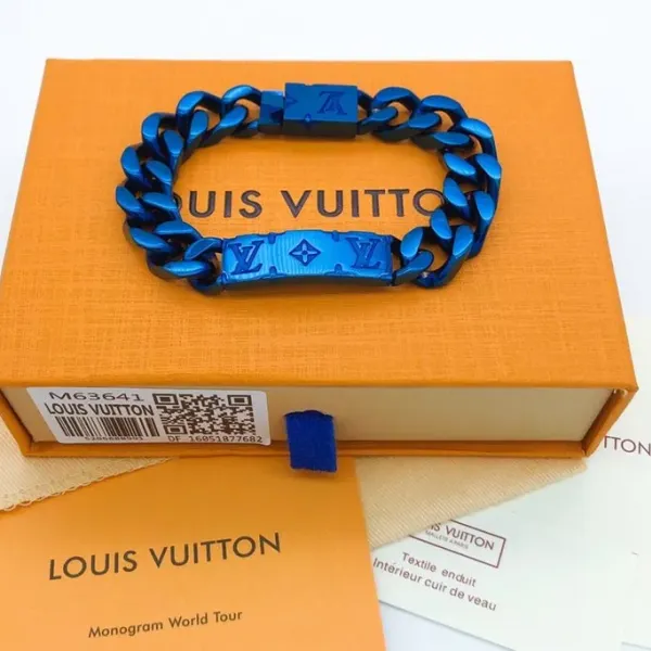 【2026】LV Louis Vuitton(ルイヴィトン) LV ブレスレット 6 カラー 21cm 【2026】LV Louis Vuitton(ルイヴィトン) LV ブレスレット 6 カラー 21cm