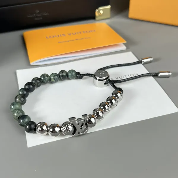【2026】【 LOUIS VUITTON】ブレスレット、ファッションシンプルなスタイル 【2026】【 LOUIS VUITTON】ブレスレット、ファッションシンプルなスタイル