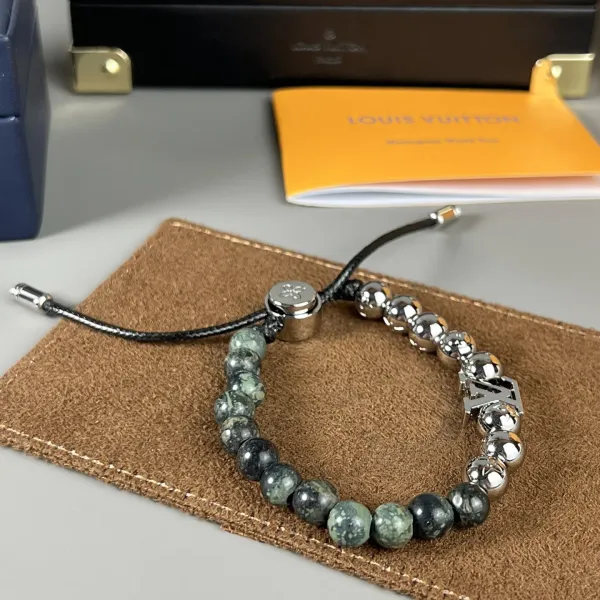 【2026】【 LOUIS VUITTON】ブレスレット、ファッションシンプルなスタイル 【2026】【 LOUIS VUITTON】ブレスレット、ファッションシンプルなスタイル